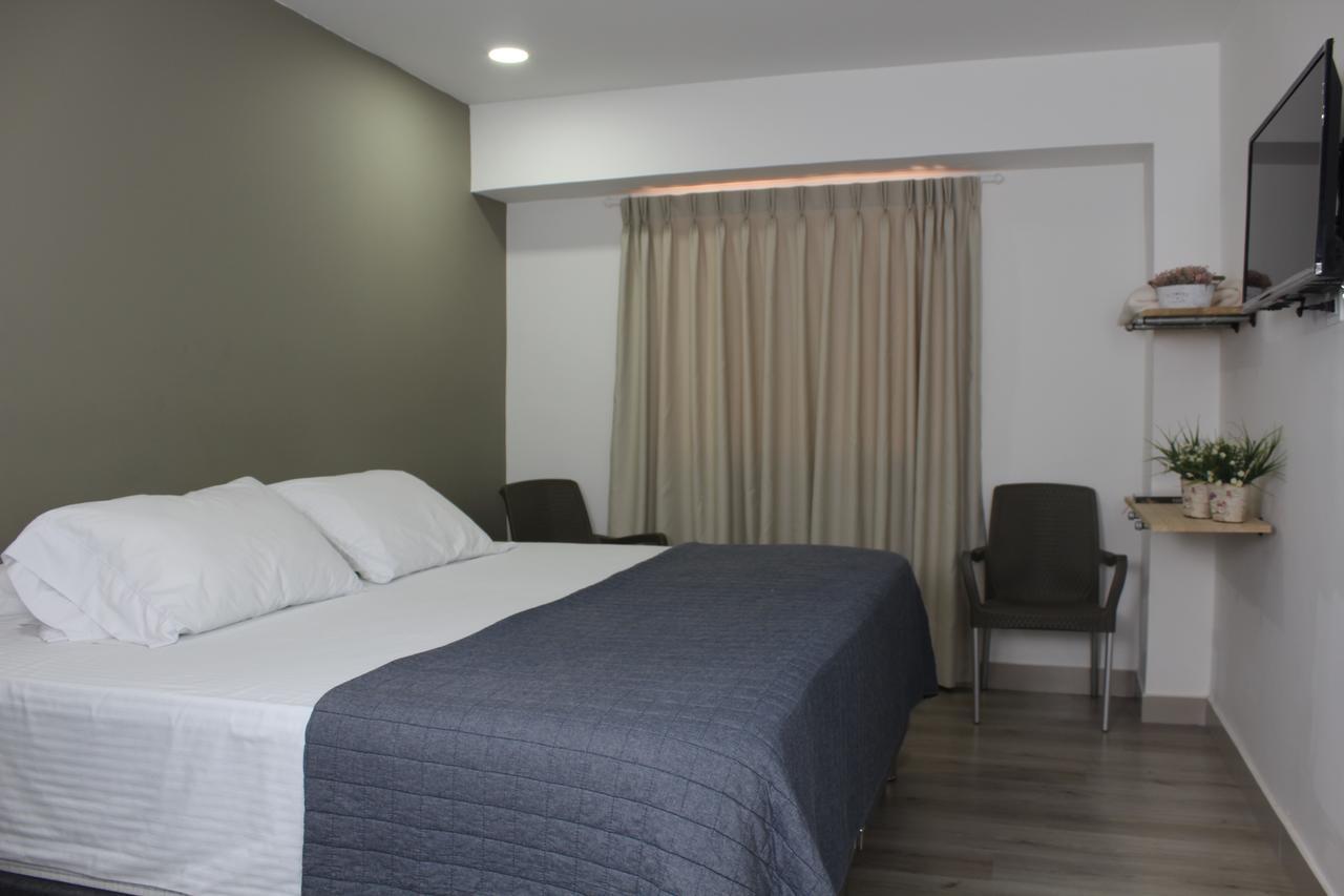 Hotel Boutique Plaza Medellín Buitenkant foto