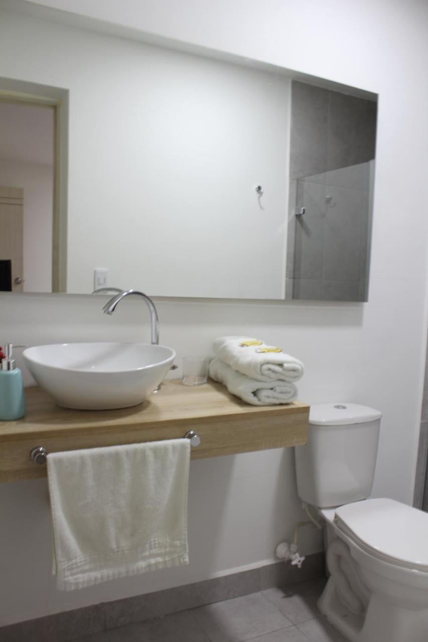 Hotel Boutique Plaza Medellín Buitenkant foto